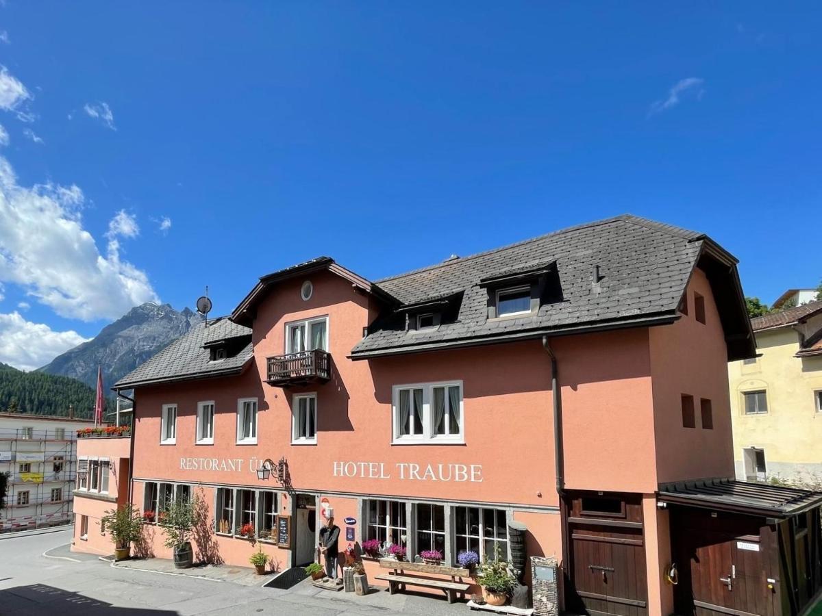 Hotel Traube Scuol Exteriér fotografie