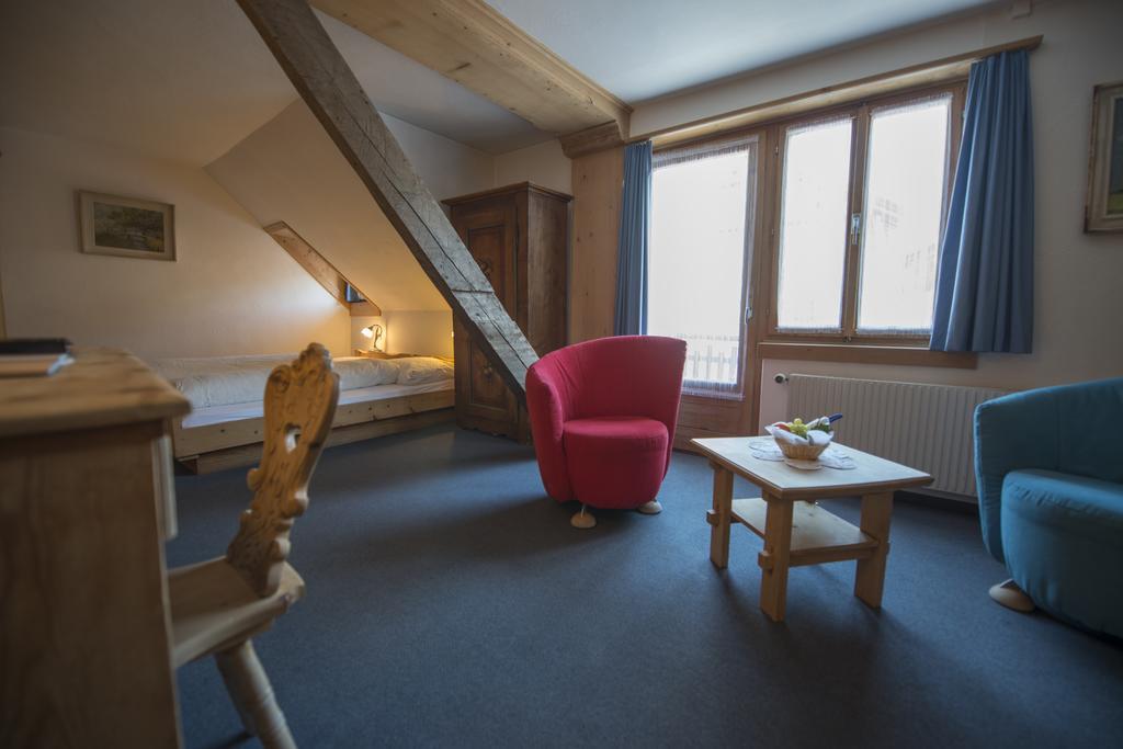 Hotel Traube Scuol Exteriér fotografie